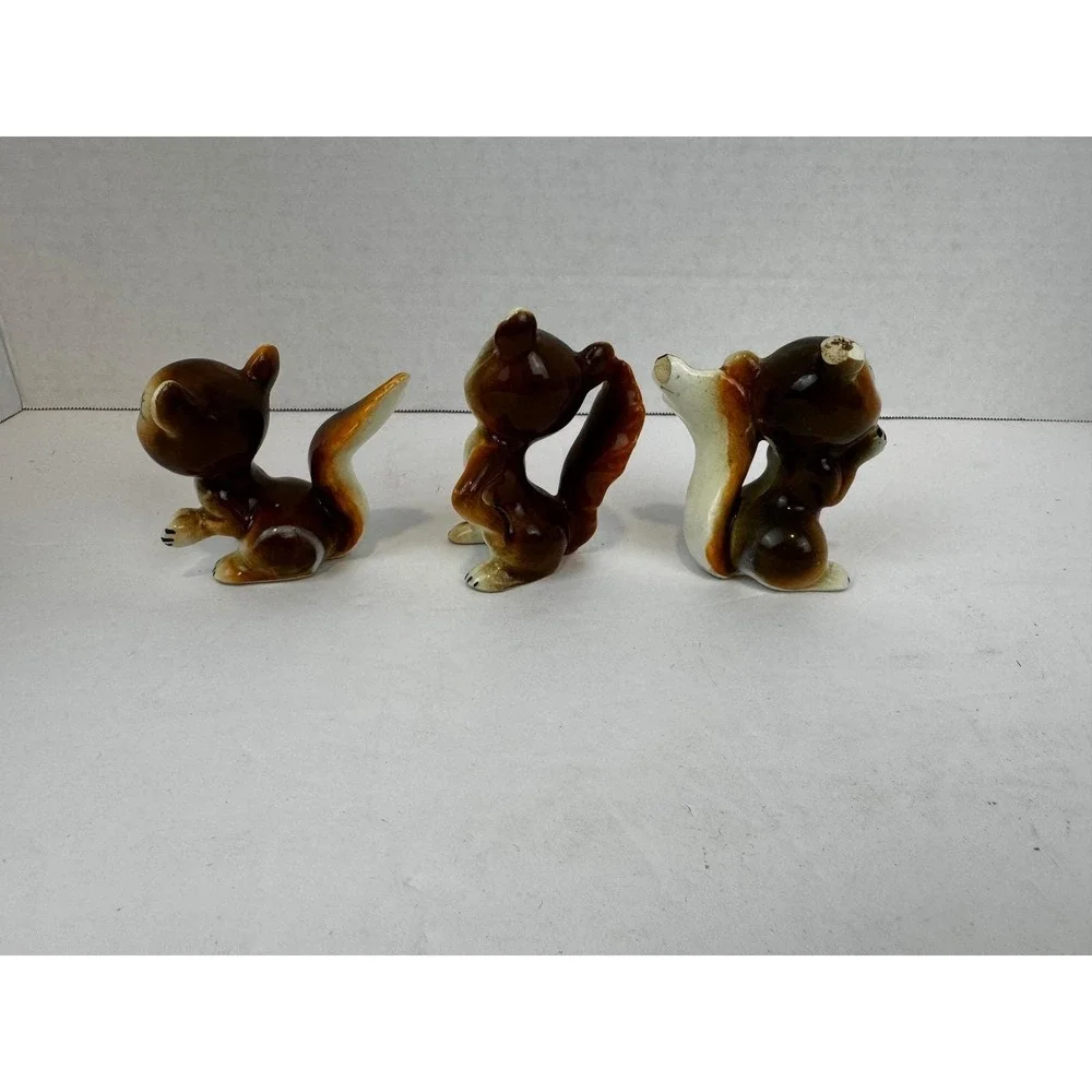 Vintage Ceramic Squirrel‎ Figurines Set of 3 Brown Cream Mid Century Kitsch 3in